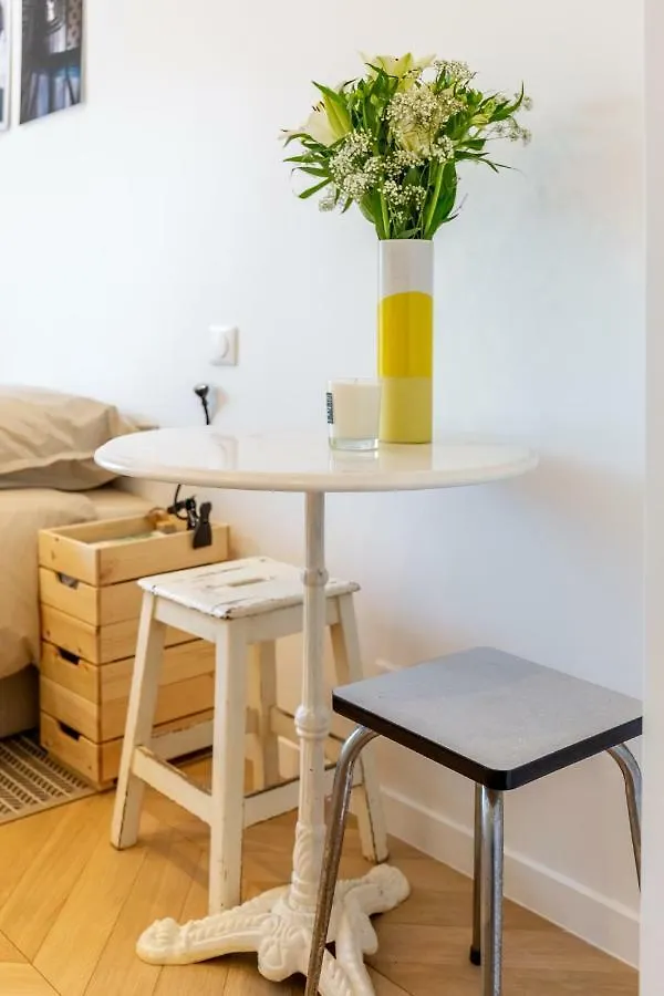 Cozy Studio With Amazing View Paris Homestay